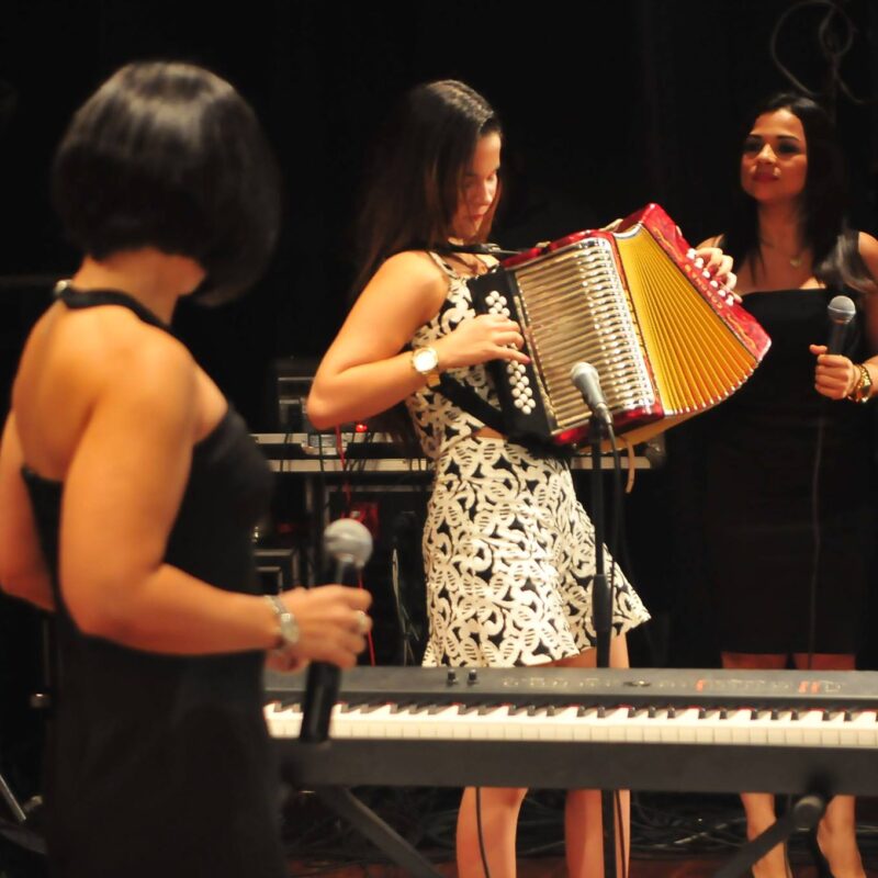 12244553_854338651354230_413345965417049492_o